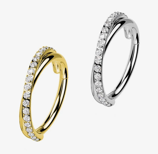 Aro clicker cruzado con circonitas