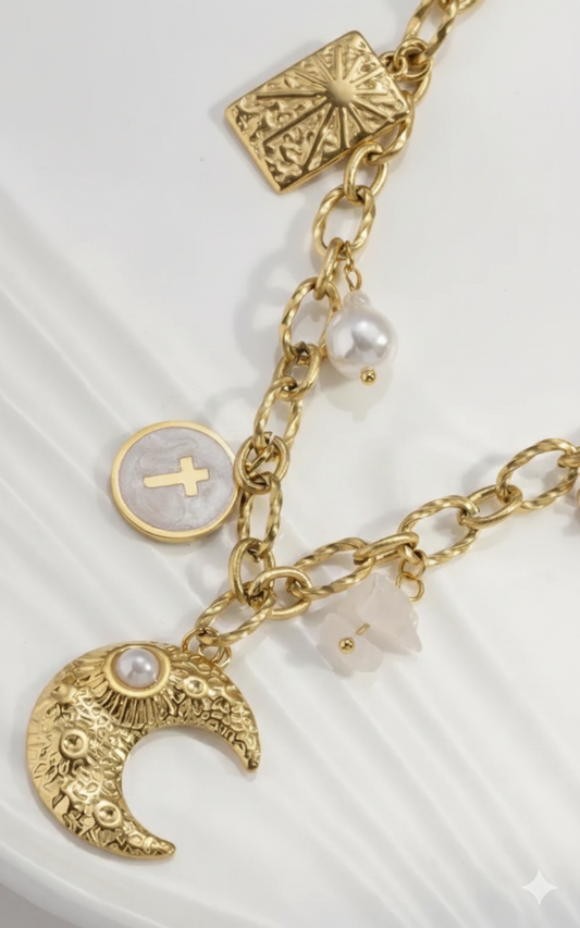 Collar Luna con Charms