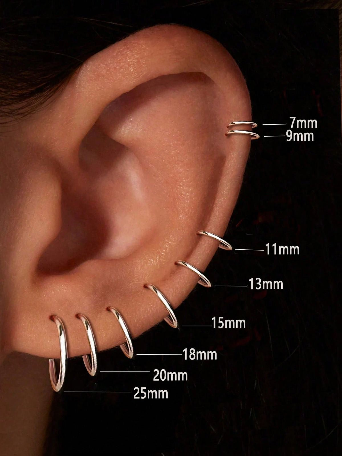 Aro clicker cruzado con circonitas